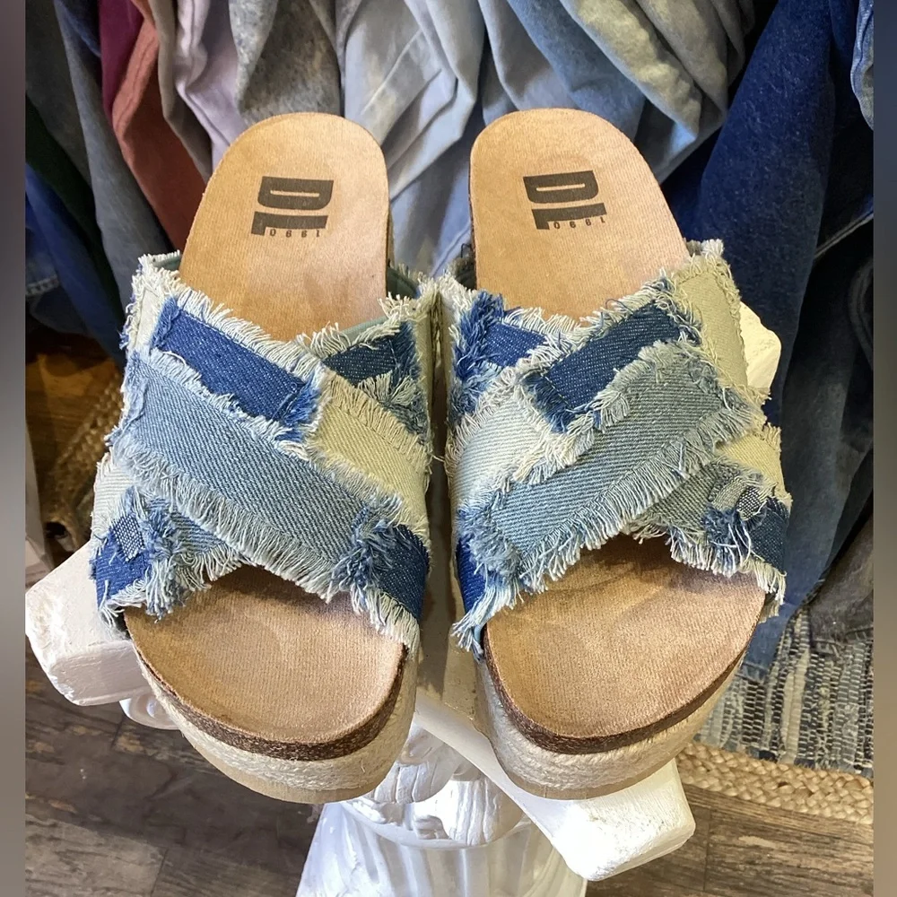 Dirty Laundry Blue Frayed Denim Platform Slide Sandals
